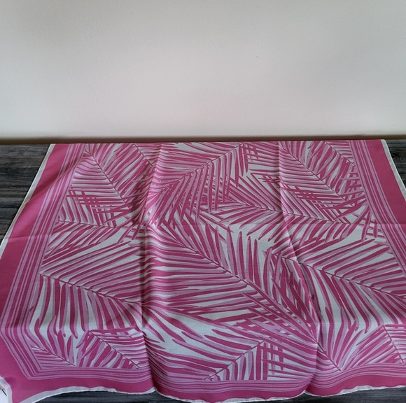 Brooks Brothers Italian Palm Print Scarf 26x26 New With Tags - Picture 5 of 8